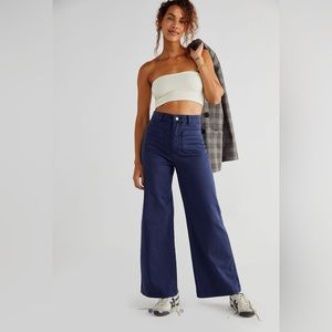 EUC - Rolla’s Sailor Jeans in Navy Blue